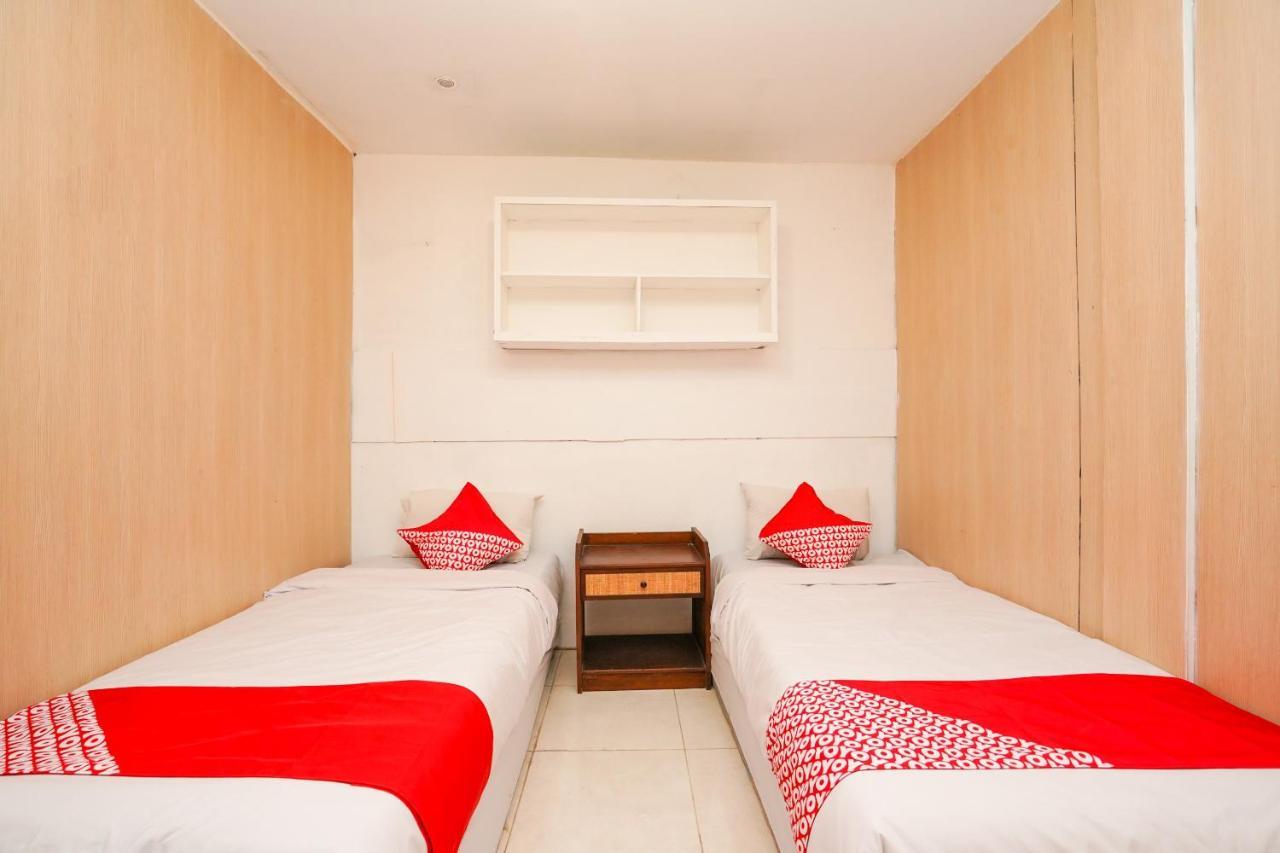 Super Oyo 710 Naomi Heritage Sorabaya Extérieur photo